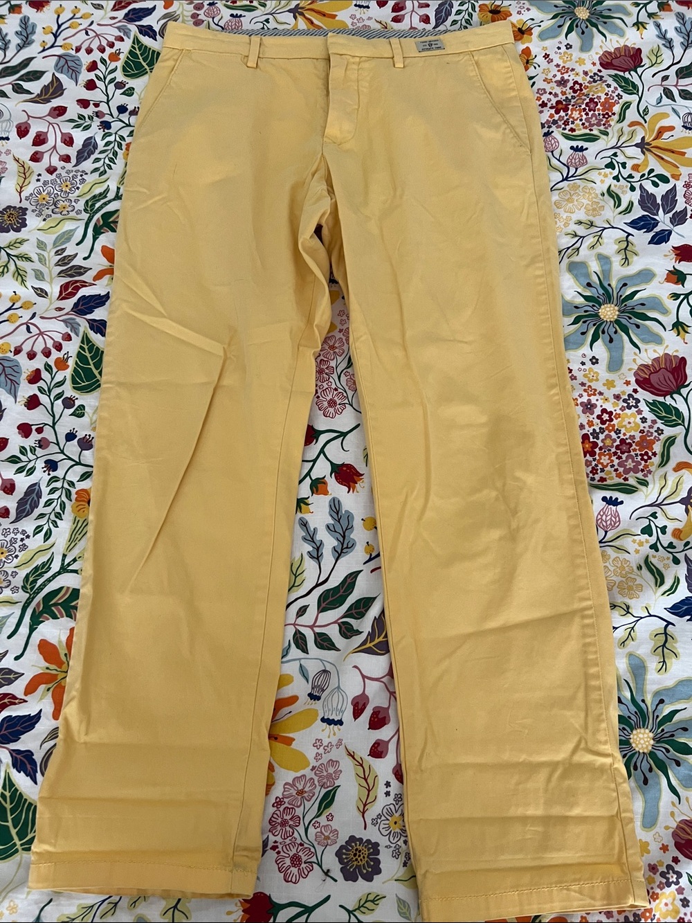 Men’s Yellow Chino - Classic Straight Fit